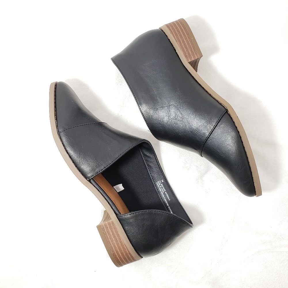 Universal thread black WIDE cut out booties